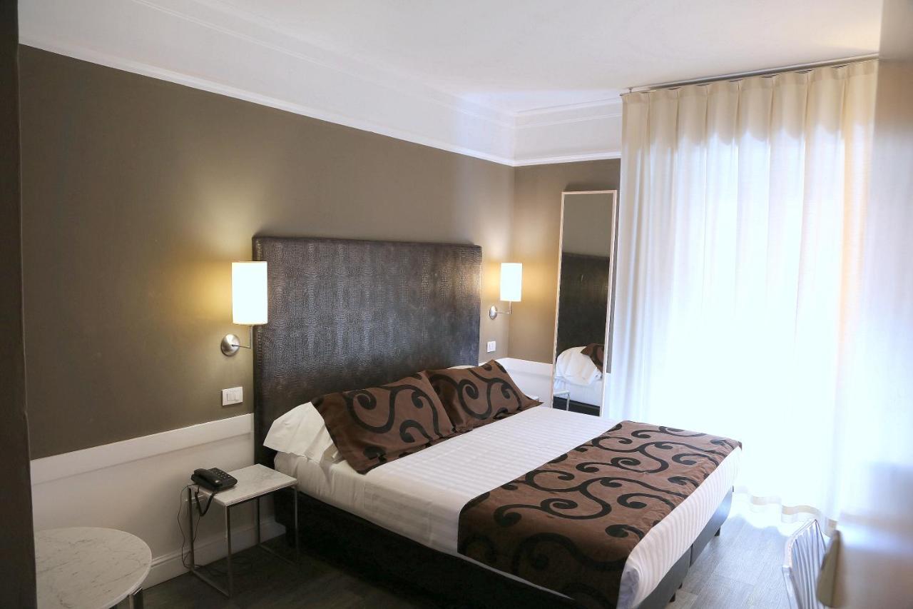 Carla Hotel